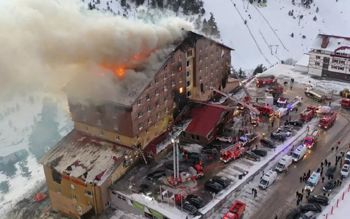 Yangında kaçan otel müdürü Emir Aras mahkemede vicdan yaptı! Mahkemede ara karar