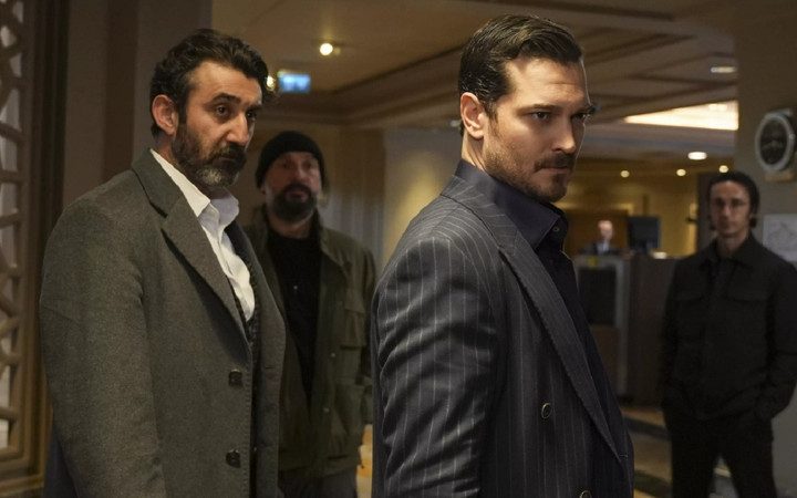 Yılın dizileri oldular! Eşref Rüya ve Uzak Şehir yeni sezon tarihi belli oldu...