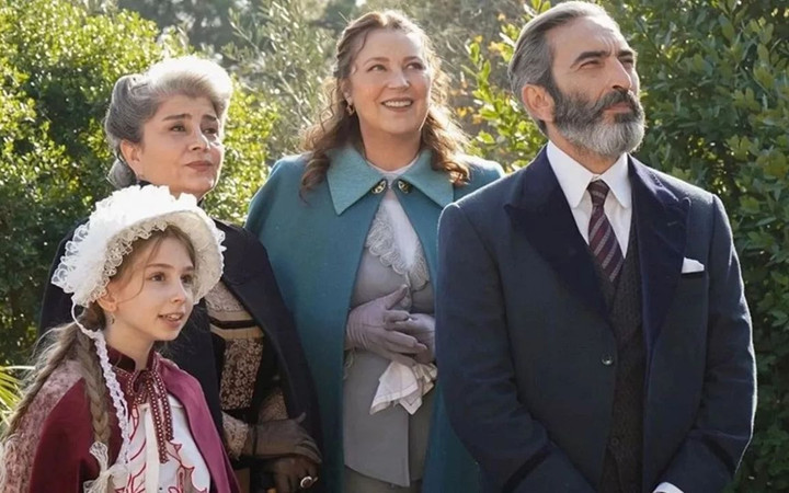 Şakir Paşa Ailesi'nde şok karar! Dizinin yeni sezonu başlamadan bitti...