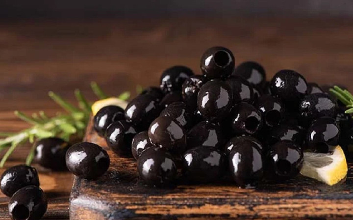 Boyalı tüketmek istemiyorsanız dikkat! Markette zeytin seçerken bu iki kurala uyun...