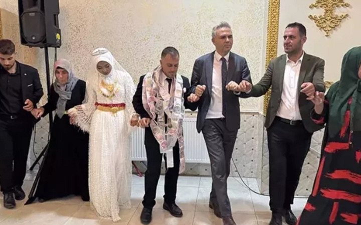 Aşkları sınır tanımadı! Endonezya'dan Hakkari'ye gelin geldi