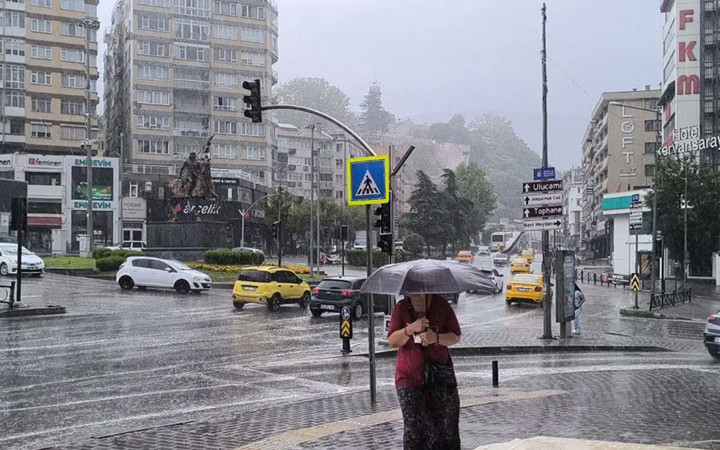 Yağmur geliyor! Yarın Trakya'da perşembe günü İstanbul, Bursa, Balıkesir...