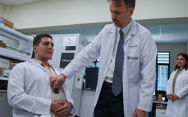 Uyku apnesinin evde teşhisini sağlayacak yapay zeka destekli cihaz geliştirildi