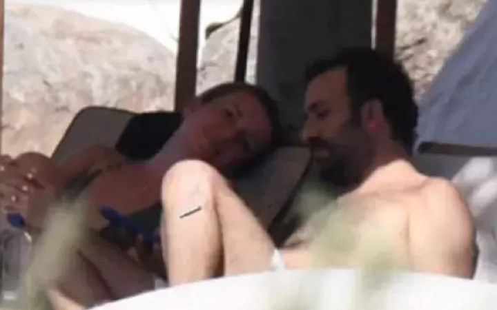 Hasan Can Kaya sevglisi ile tatilde görüntülendi! Samimi karelerine beğeni yağdı...