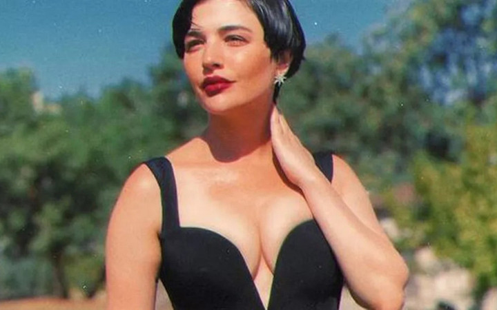 Gonca Vuslateri'den olay tarz! 40 yaş esprisiyle güldürdü...