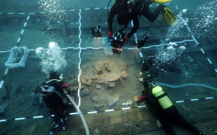 Datça açıklarındaki Osmanlı batığından 'bir müzeyi dolduracak kadar eser' çıktı