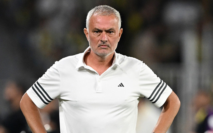 Fenerbahçe'de Mourinho'nun bu sezon oynatmadığı isme Premier Lig'den talip çıktı