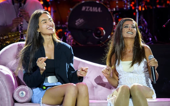 Yıldız Tilbe Harbiye'de hem coştu hem duygulandı!