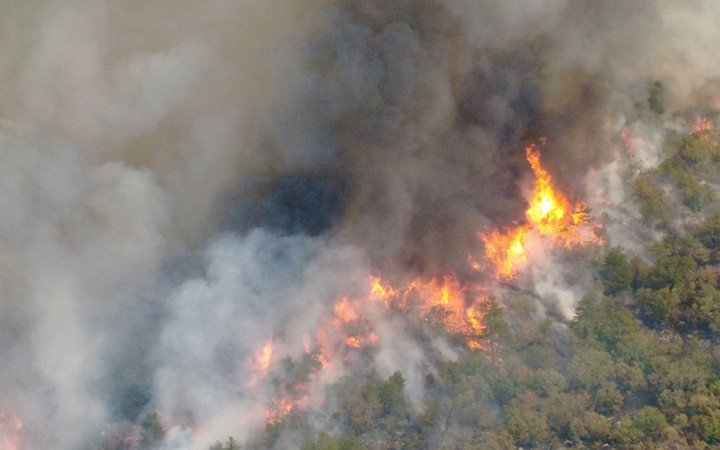 Karabük'te başlayan yangın Kastamonu'ya ulaştı! İkinci bir yangın daha çıktı, durum çok fena