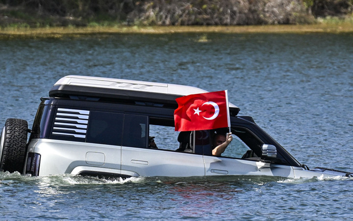 BYD'den süper otomobil! YANGWANG'ın U8 ve U9 modeli olay yarattı, özelliklerine bakın