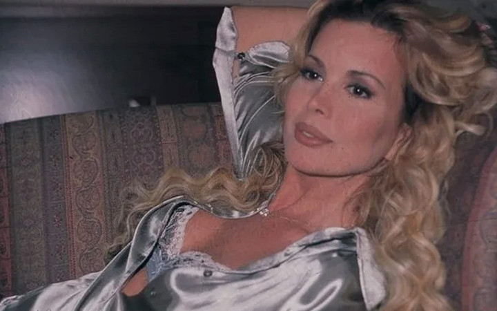 Yeşilçam yıldızı Harika Avcı ortaya çıktı, son hali 'maşallah' dedirtti!