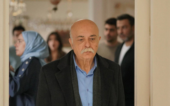 Usta oyuncu Settar Tanrıöğen'in yaşadığı ev ortaya çıktı! Şöhretine rağmen kutu gibi evde yaşıyor