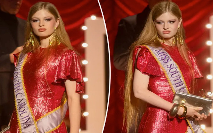 Elon Musk'ın kızı Vivian Wilson podyumu salladı, görenleri kendine hayran bıraktı!