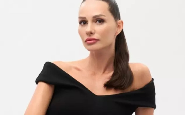 İzzet Özilhan'dan tek celsede boşanmıştı! Yasemin Ergene İstanbul'u terk etti...