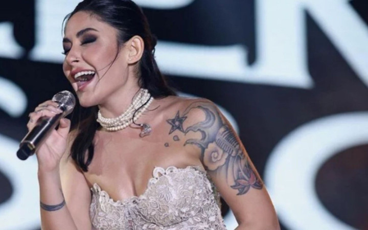 Melek Mosso yeni tarzını paylaştı! Sosyal medya konuşuyor...