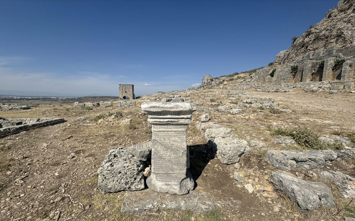 Antalya'da "Romalı kadın hayırsever Menodora"nın mezarı tespit edildi