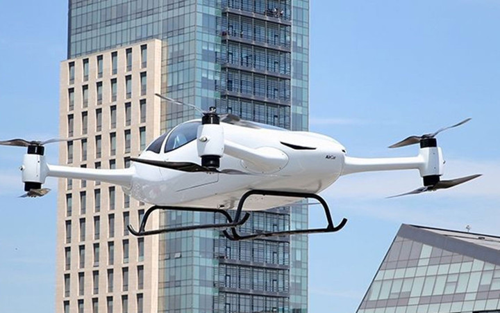Yerli uçan araba AirCar ön siparişe açıldı! 2 kişilik ve 15 dakikada şarj oluyor, fiyatına bakın
