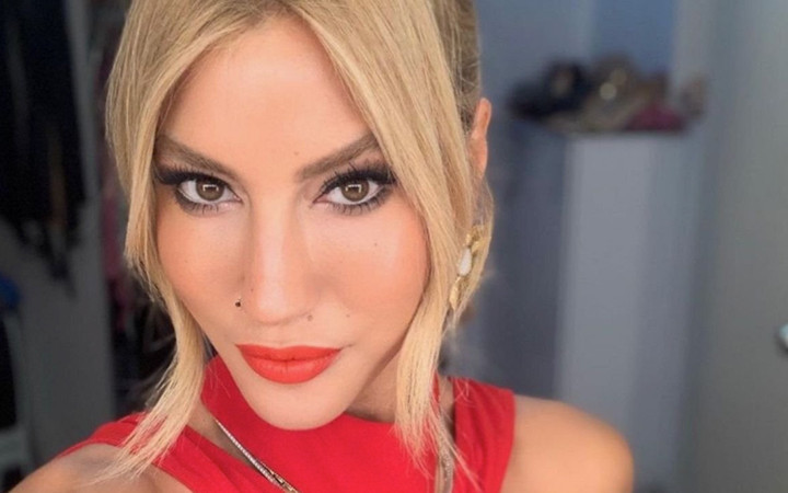 Çağla Şikel kahvaltı tabağını paylaştı! Yediği şeyleri görenler şoka girdi