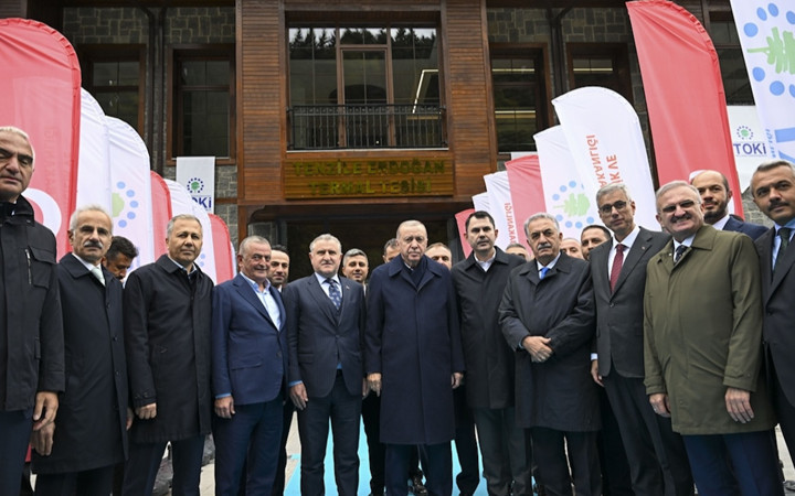 Cumhurbaşkanı Erdoğan Ayder Yaylası'nda incelemelerde bulundu