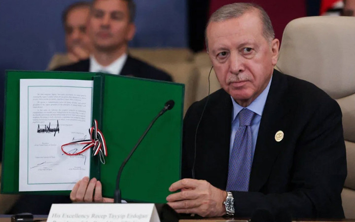 Cumhurbaşkanı Erdoğan, Gazze'de ateşkes sağlayan "Şarm el Şeyh Anlaşması"nın imza törenine katıldı