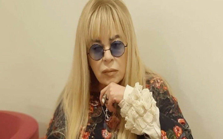 Sağlık sorunlarıyla gündemdeydi, Zerrin Özer hastanede son halini paylaştı! Vasiyeti belli oldu