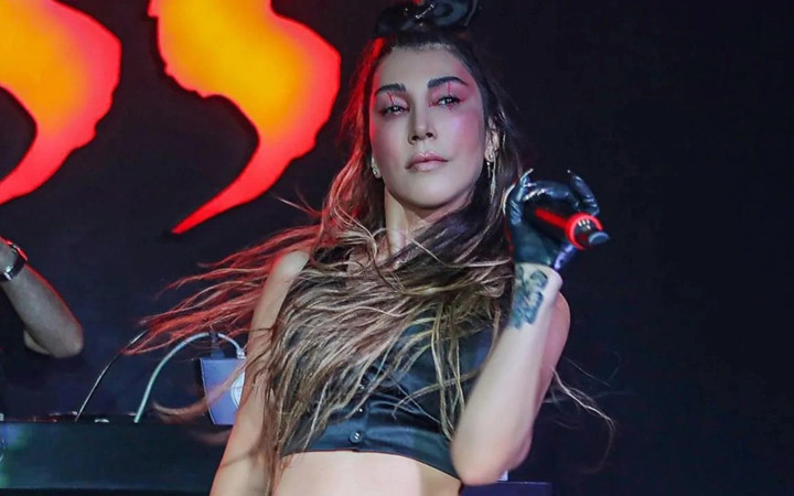 Meme kanserini yenmişti! Hande Yener hastalığı nasıl yendiğini ilk kez anlattı...