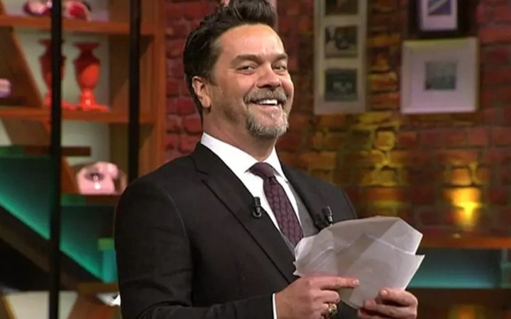 Beyazıt Öztürk hiç alıştığımız gibi değil! Yeni sergi için yoğun çalışma sürüyor...