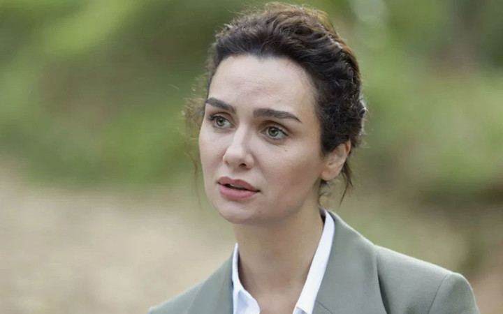 Uyuşturucu operasyonunda teste giren Birce Akalay'dan en yakın dostlarına rest!