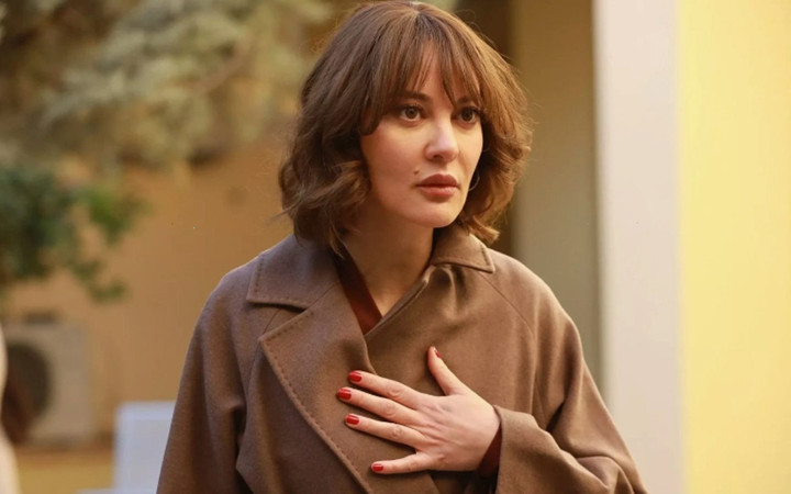 Uzak Şehir'in Mine'si Mine Kılıç, diziden ayrıldıktan sonra imaj değiştirdi! Onu öyle görenler bakmaya doyamadı