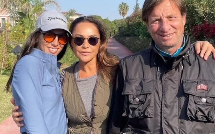 Yıllar önce boşanmışlardı! Zehra Çilingiroğlu sosyal medyadan paylaştı