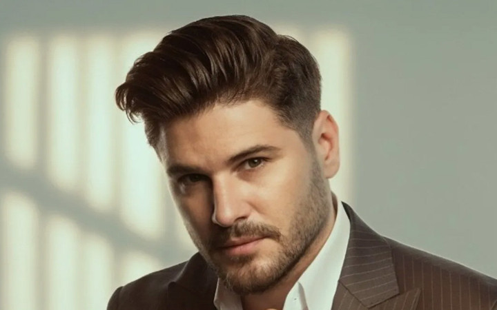 Tolgahan Sayışman, umre ziyaretinde yere yığıldı kaldı! O anlar sosyal medyada paylaşım rekoru kırdı