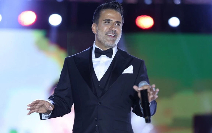 Son hali şaşkınlık yaratmıştı! Şarkıcı Emrah'ın gözyaşları sel oldu...