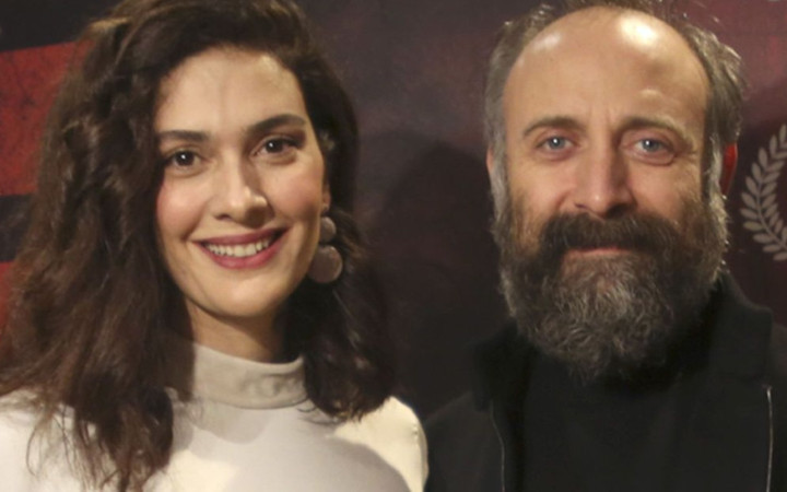 Bergüzar Korel ve Halit Ergenç'ten yıllar sonra tanışma itirafı!