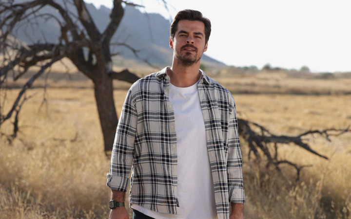 Gönül Dağı'nın Taner'i Berk Atan, sette aşk bombasını patlattı! Güzel oyuncuyla o fotoğrafı olay oldu