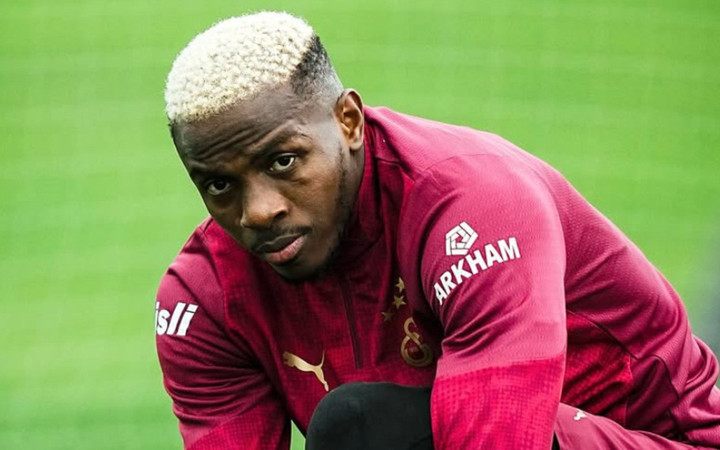 Victor Osimhen Fenerbahçe derbisinde oynayacak mı? Merak edilen soru yanıt buldu