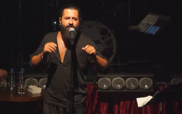 Şarkıcı Koray Avcı hayat felsefesini anlattı! Pazarda karpuz satıyor...