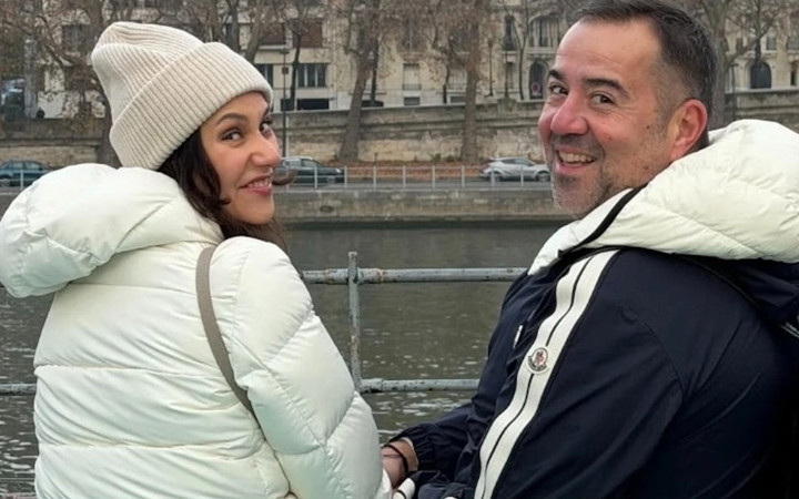 Ata Demirer aşka geldi! Paris'ten çok özel kareler...