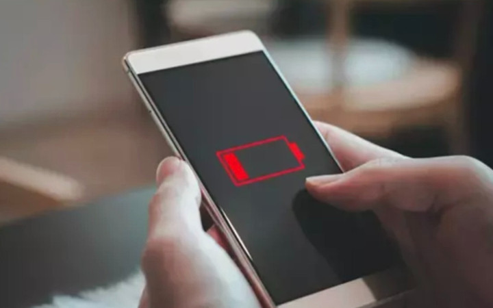 Batarya düşmanu oyunlar belli oldu! Piliniz patlayabilir...