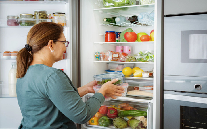 Bu yiyecekleri buzdolabına koyan yandı! Buzdolabına koyulmaması gereken 12 yiyecek