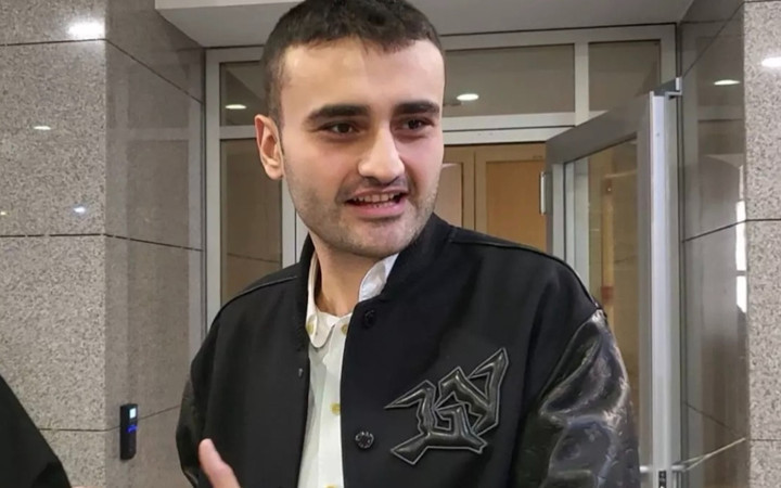 CZN Burak ve babasının 5 yıl hapsi isteniyordu! Beraat kararı çıktı