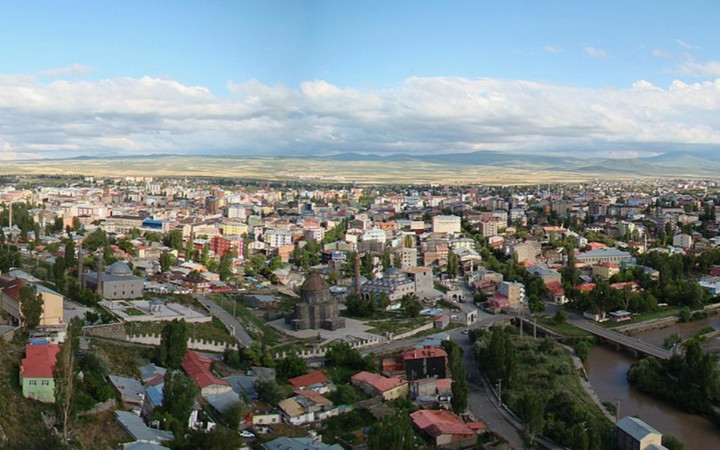 Merkez nüfusu 100 bini bulmuştu! Kars'ta araç sayısı ise 50 bini geçti