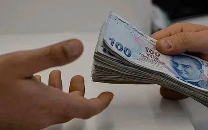 Bu zamlar otomatik gelecek! 5 lira birden artaracak sigara, akaryakıt...