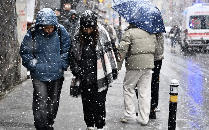 10 yıl sonra bir ilk! Orhan Şen duyurdu: istanbul'a kar sağanak gibi yağacak