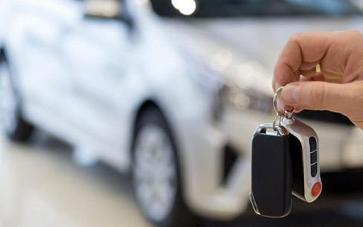 İkinci el otomobil satışlarında 6 ay-6 bin kilometre düzenlemesi uzatıldı