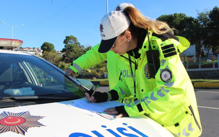 Sürücüler dikkat! Trafik kural ihlaline ağır yaptırımlar geliyor