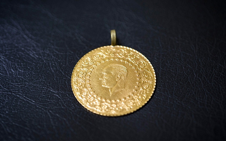 Altın 2025 yılını böyle kapatıyor! İslam Memiş "bozdurma zamanı gelecek" dedi