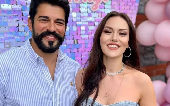 Beğeni yağmuruna tutuldu! Burak Özçivit ve Fahriye Evcen Paris'te