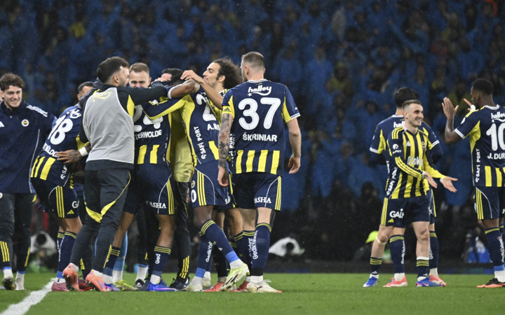 Fenerbahçe'den Süper Kupa'nın ardından Galatasaray'a göndermeler!
