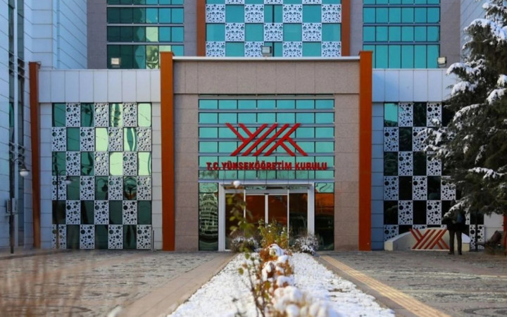 YÖK'ten üniversitelere cuma namazı tebliği! Artık ders ve sınav koyulmayacak