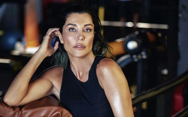 Eski manken Deniz Akkaya tutuklanarak cezaevine gönderildi